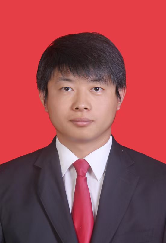 副区长：张庆轩