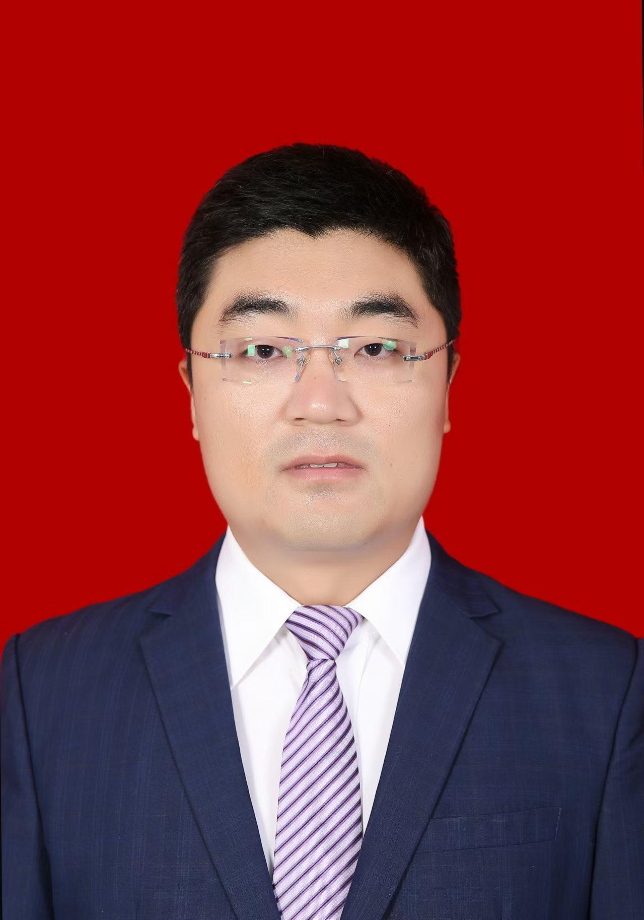 常　委：马钰刚
